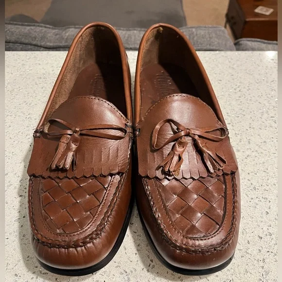 Reduced - NWOT HITCHCOCK Brown Leather Tassel Loafers for Extra Wide Feet - Picture 5 of 7